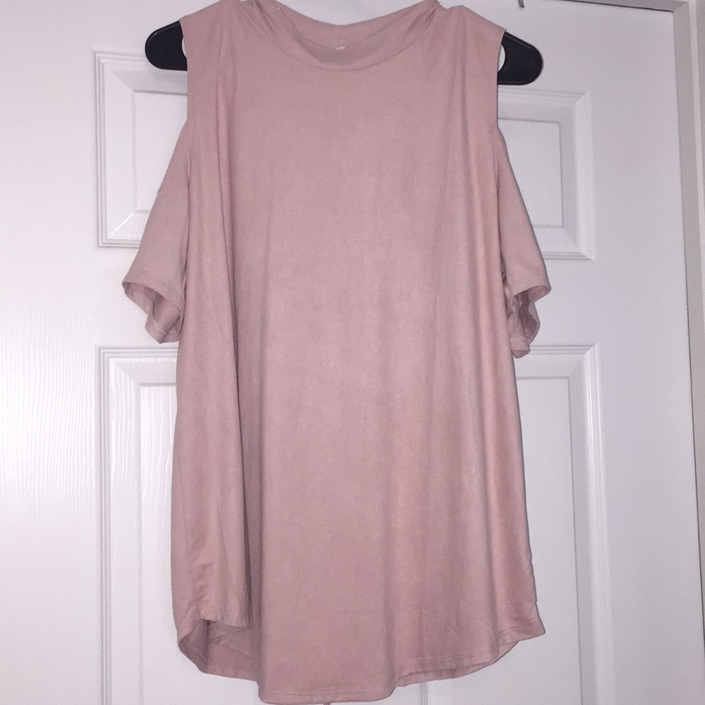Pink Top with open shoulder and lace-up back